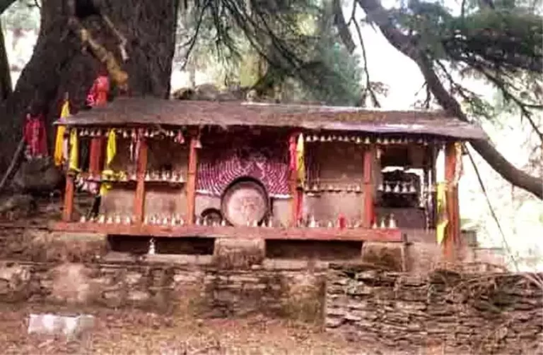 उत्तराखंड: इस रहस्यमय मंदिर में युगों से कैदखाने में बंद हैं देवता, नहीं देते भक्तों को दर्शन