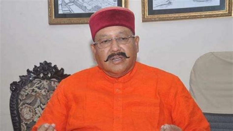 Uttarakhand: कैबिनेट मंत्री के निजी सचिव के खिलाफ दर्ज हुआ मुकदमा