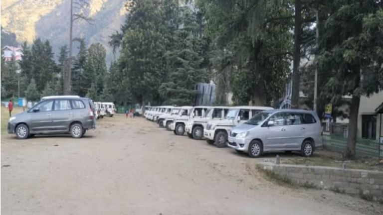 Uttarakhand: धामी सरकार का बड़ा फैसला, पहाड़ों में पहली बार बनी पार्किंग नीति