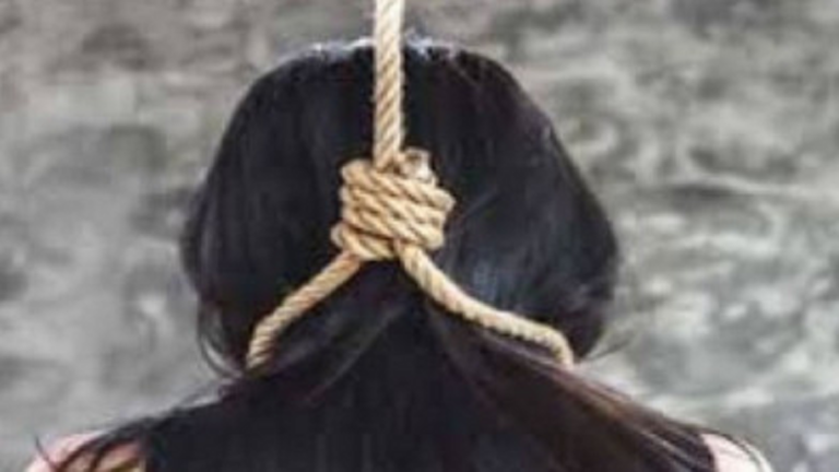 हल्द्वानी में अज्ञात कारणों के चलते 12वीं की छात्रा ने फाँसी लगाकर की आत्महत्या !