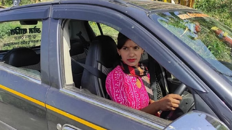 पति की तबीयत बिगड़ी तो खुद पकड़ा स्टीयरिंग…सुर्खियों में आई कुमाऊं की दूसरी महिला टैक्सी चालक