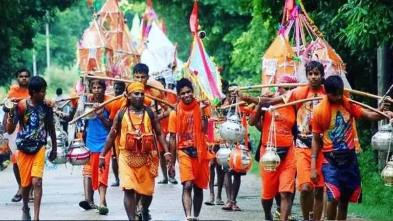 Kanwar Yatra 2023: पुलिस-प्रशासन की तैयारियां तेज, यूपी और उत्तराखंड अधिकारियों की हुई बार्डर बैठक