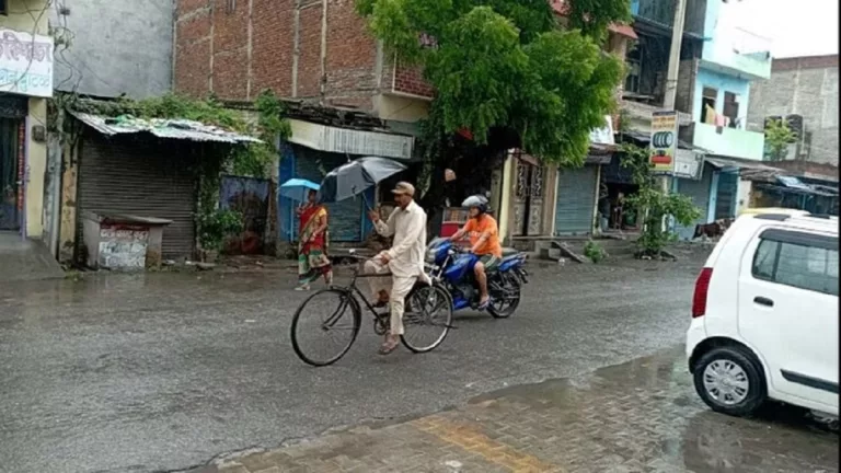 कुमाऊं में आज भारी बारिश की चेतावनी, यलो अलर्ट जारी, भूस्खलन का भी खतरा