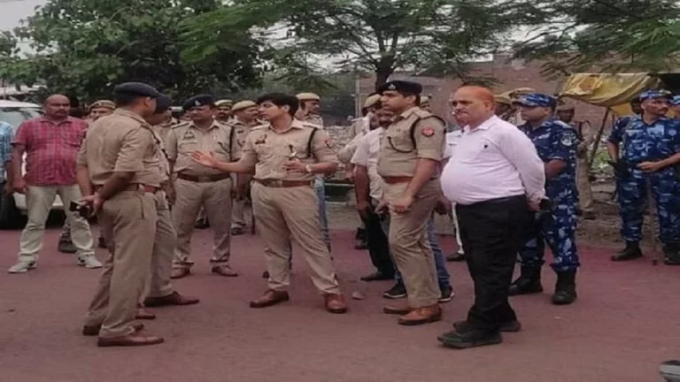 कांवड़ यात्रा में लाठीचार्ज के बाद बैकफुट पर पुलिस-प्रशासन, कांवड़ियों पर नहीं होगी रिपोर्ट