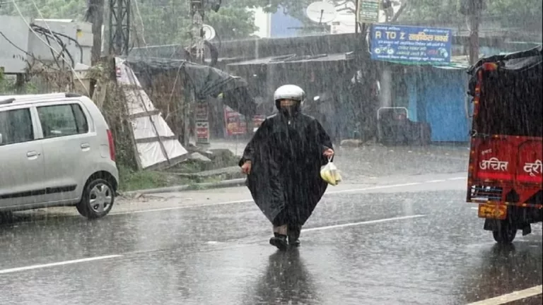 दून समेत पांच जिलों में भारी बारिश का ऑरेंज अलर्ट, पौड़ी में बंद रहेंगे स्कूल