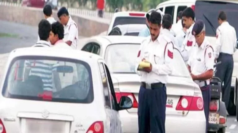 देहरादून: परिवहन विभाग ने सड़क दुर्घटनाओं को रोकने के लिए चलाया अभियान, 66 वाहनों पर कार्रवाई