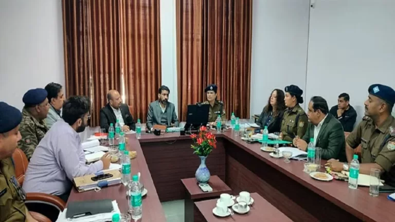 उत्तराखंड और यूपी पुलिस अधिकारियों की लोकसभा चुनाव सुरक्षा के लिए बैठक, निगरानी बढ़ाने के लिए दिए निर्देश