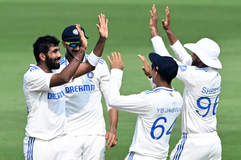 विशाखापट्टनम टेस्ट: तीसरे दिन का खेल खत्म, इंग्लैंड ने दूसरी पारी में बनाए 67/1, भारत से 332 रन पीछे