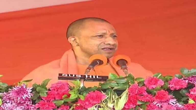 उत्तरप्रदेश: CM योगी का मऊ में विपक्ष पर हमला, बोले- इंडी गठबंधन लागू करना चाहती है तालिबानी कानून