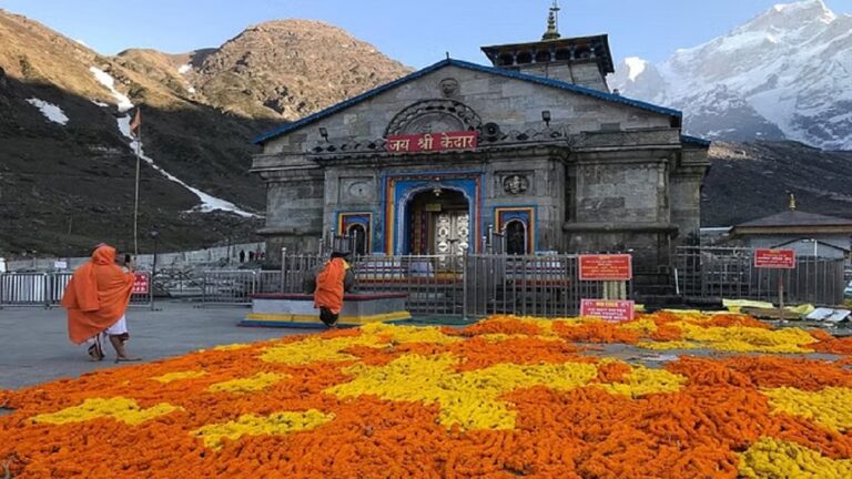 बाबा केदार का धाम फूलों से सजा, करें भक्तिभाव से  दर्शन, हुए है ये खास बदलाव