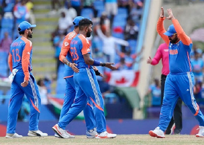 T20 WC Super 8: अजेय रहते हुए टीम इंडिया ने पक्की की सेमीफाइनल की सीट, ऑस्ट्रेलिया को हराया