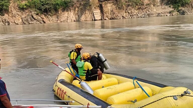 ऋषिकेश: कुछ दिन पहले डूबे दो व्यक्तियों का नहीं लगा अभी तक सुराग, अब सोनार सिस्टम से की जा रही तलाश