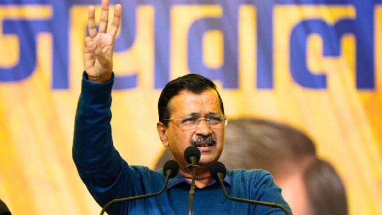 अरव‍िंद केजरीवाल ने निकाला दिल्ली में वोटिंग मशीनों की गड़बड़ी को रोकने के लिए ये तरीका